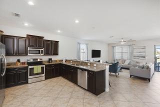 Elegant 8 Bedroom Oasis in Orlando6655 - 5