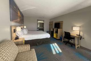 Days Inn by Wyndham Hannibal - Hannibal - 8