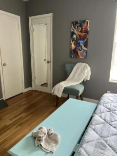 Bohemian Lakeview Retreat - 2