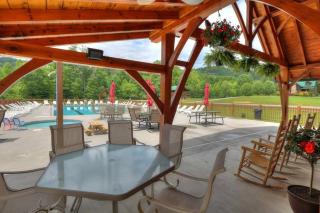 492A Massive 4 bedroom with the BEST views - Sevierville - 3