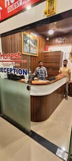 Honest Guest House - Vapi - 7