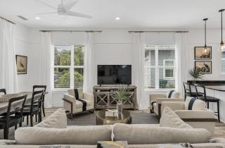 Available for Season! Seagrove Harbor 30A - Private Pool - 5