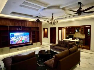 Serene Lounge 1 - Islamabad - 0