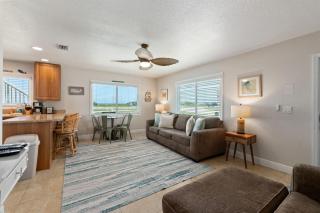 Steps to Flagler Beach! Cozy 1-BR Oceanfront Retreat Dog-Friendly - 4