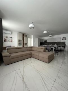 Luxury Two Bedroom apartments with sofa bed Sliema, Tigne Point! - Sliema - 0