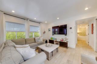Lanai, Pool and Patios Waterfront Home in Tavernier - 7