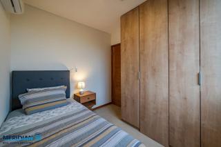 305 Emerald! Boutique building steps away from the malls! - 9