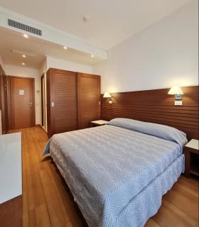 Club Hotel - 3