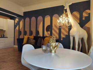 9 Guests apartments, 4 bedrooms, 4 baths in Milano downtown with AC, WiFi and Subway M1 M2 Airport Connected - Milan - 8