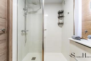 Coastal 2BR Apartment, Parking, Pool - Benalmádena - 8