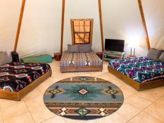 Waterfront Teepee 3 Jumping Fish - 8