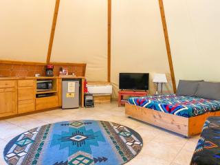 Waterfront Teepee 3 Jumping Fish - 7