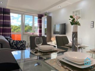 Violet Apartment - 10 Min to Old Town Gdańsk,PKP & Shopping Mall - Danzig - 0