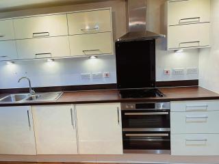 Soulful 2-bed 2-bath With Parking, Ultra Quite Atmosphere - Birmingham - 0