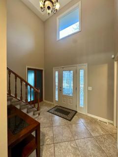 Spacious 4-bed family home with park views - Omaha - 6
