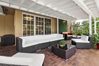 Spacious 4BR 3BA w Heated Pool, 3 Miles to Beach - Lighthouse Point - 9