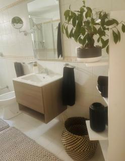 Adama Boutique Home - 5