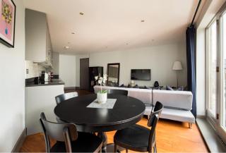 Sunshine In My Mood 2 Bedroom Flat in Battersea - 0