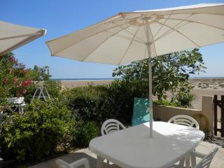 Accès direct plage - T2 avec piscine & parking à Gruissan - FR-1-796-52 - 0