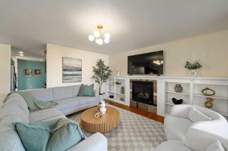 5 BD and 3 BA Arcade WFH Desks Pool or Pingpong Table - 0