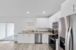 Elegant Newly Built Cape Coral Vacation Rental - 1
