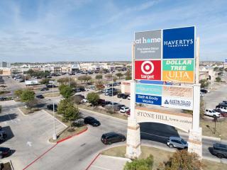 1B 1B Round Rock Pool, Sauna, On-Site Coffee Shop - Pflugerville - 4