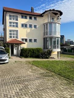 Qendresa Apartments - Prishtinë - 9