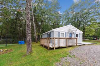1BR Lakefront Cottage - Perfect for Two - Lincoln Junction - 3