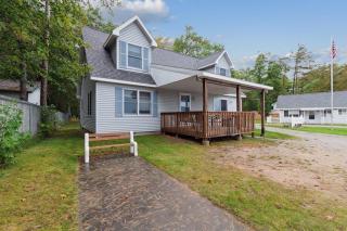 Beachside Cottages for Groups- Sleeps up to 40 - 9