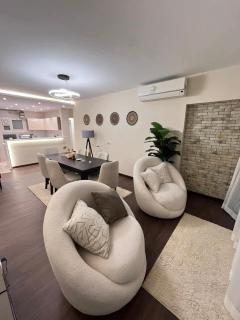 Zamalek Royal Nile View 3BR - Kairo - 6