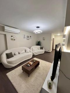 Zamalek Royal Nile View 3BR - Kairo - 1