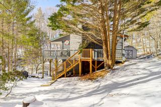 Boone Hideaway with Deck, Grill and Forest Views! - Boone - 8