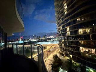 London Excel Cosy Apartment with Balcony & River View close to O2 Arena, Cable Car, City Hall - Londra - 9