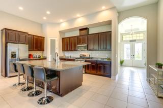 Canal-Front Home with Pool and Hot Tub in Apollo Beach - Apollo Beach - 3