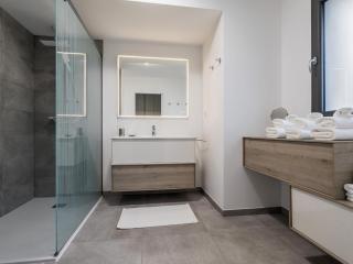 Gîte spacieux avec jardin, spa, babyfoot et parking privé - FR-1-306-1292 - La Haie-Fouassière - 2