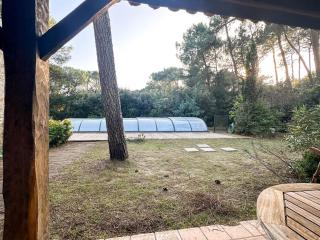 Villa Charentaise avec Piscine Privée - Jusqu'à 12 Pers. - FR-1-705-89 - 1