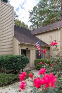 Lake & Mountain Resort Escape-Pools, Golf, Boat - Salem - 3