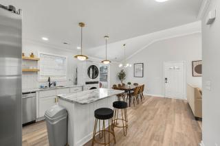 Renovated bungalow in DT Raleigh w firepit & king bed - Raleigh - 6