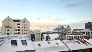 Stylish Downtown Apartment - Reykjavik - 5