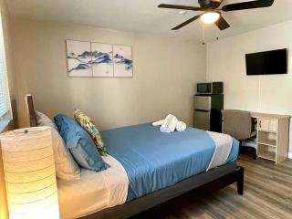 North Park Centrally located 8Br 5Ba House - San Diego - 1