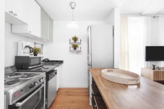 139-2E West Village 1BR best value - 4