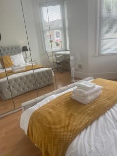 London Comfort at Melrose - 4