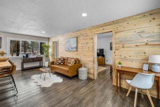 Hot Tub, Fire Pit, Dog Friendly, Heart of Sisters, Amenities - 6