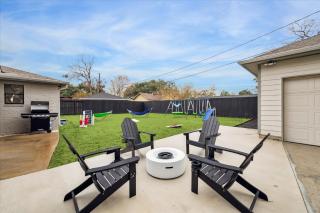 Luxury 4Bd 2Ba w Hot-Tub & Cinema Room - 14 guest - Houston - 7