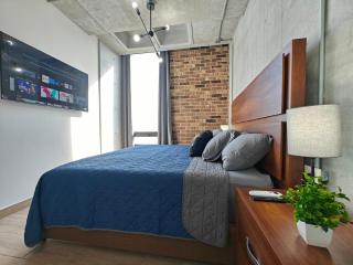 Lux 2 BR apartment, swimming pool, gym and free parking spot in downtown Monterrey - 8