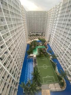 Spacious 2BR Suites at MOA - Manila - 1