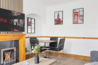 Luxurious 4 bedroom home - Dagenham - 6
