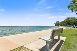 Channel Views - Bongaree - 0