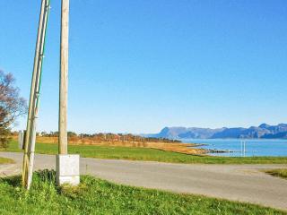 6 person holiday home in Fjørtoft - 6