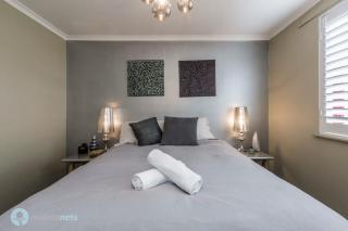 Surry Hills with views pool gym plus parking - Sidney - 1
